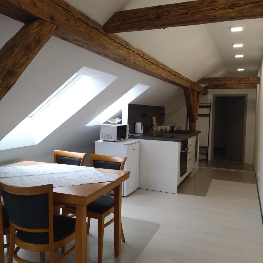 Apartmány s výhledem na zámek II Vimperk Esterno foto